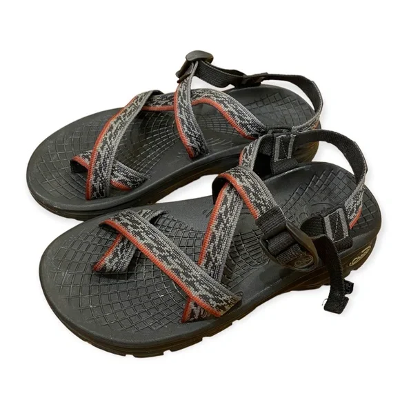 Chaco Men\'s Zvolv hiking Sandals size 8 Chaco Grey/red ZVOLV 2 Distress Gris Strap Hiking Sandal  main image 3